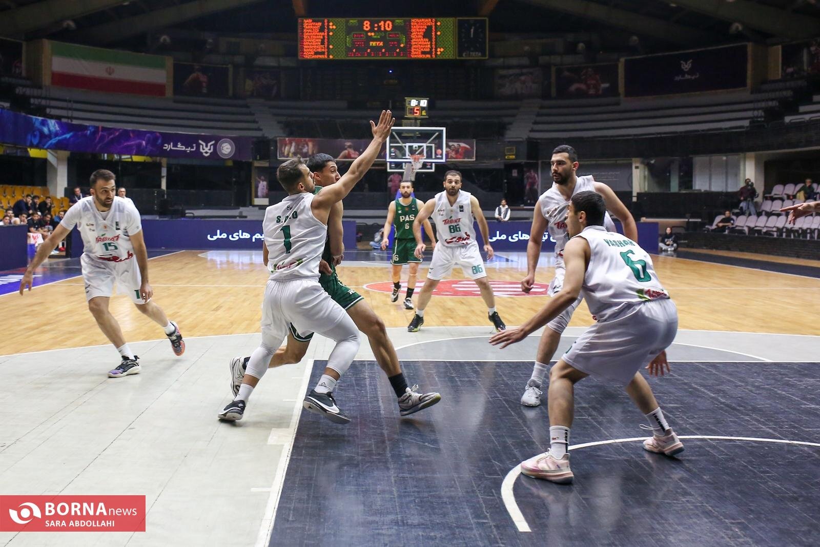 دیدار تیم‌های بسکتبال طبیعت ـ پاس کردستان