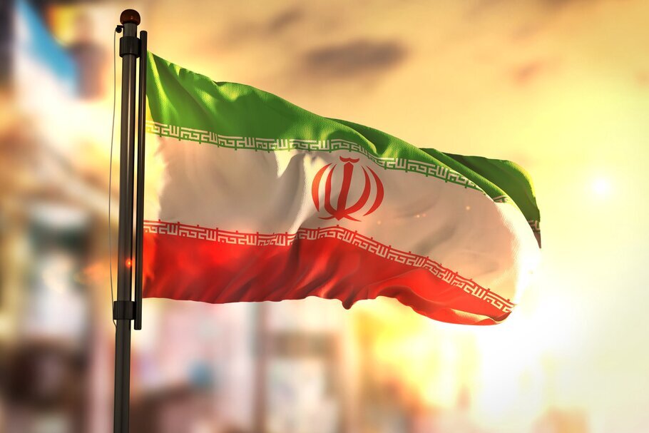 سایهات مستدام پرچم| درباره انتقال حس وطندوستی مردم با انتشار تصویر پرچم ایران در فضای مجازی