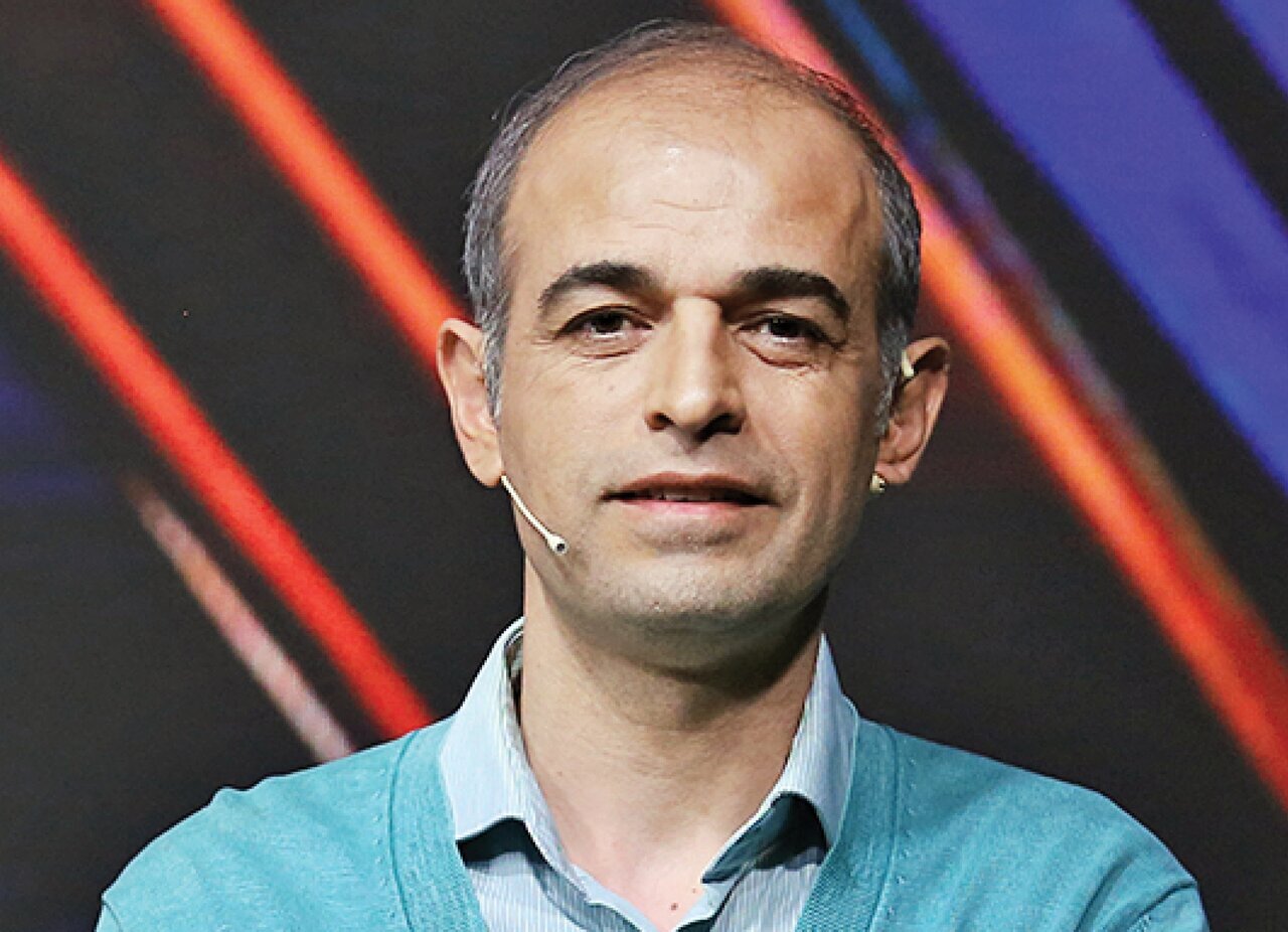 من اگر زوتر میآمدم نیازمند پرسپولیسی نمیشد