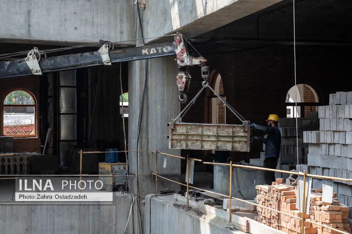 مرگ کارگر ۶۰ ساله بر اثر سقوط سبد آجر