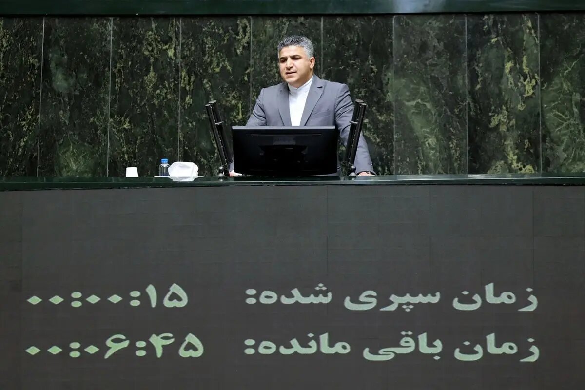 مردم خواهان عدالت و مبارزه با فساد و گران فروشی هستند