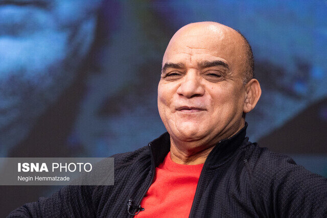 کشتی از دو قطبی خادم و دبیر ضربه می خورد/ حسن یزدانی تا صبح ضجه زد!