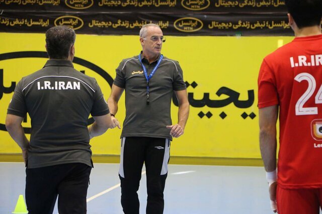 سرمربی اسپانیایی تیم ملی هندبال: مهم نیست با چه تیم‌هایی در قهرمانی آسیا هم‌گروه هستیم