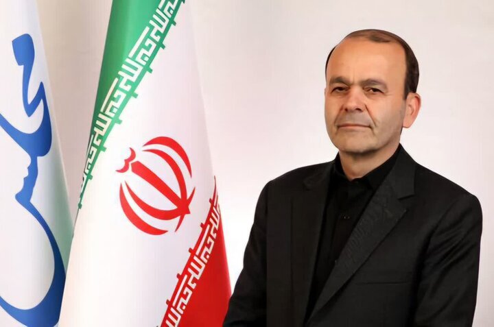 دفاع از نظام با شنیدن صدای مردم و پرهیز از دوقطبیسازی محقق میشود