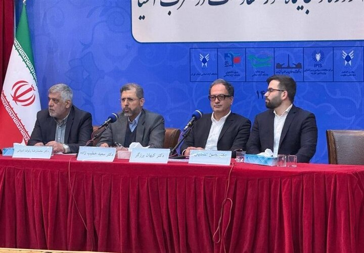 خطیب زاده: تحریمها جنگ تمام عیار علیه ایران است