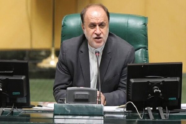 حاجی بابایی: هدفمند کردن ارز ترجیحی گام مثبت دولت است