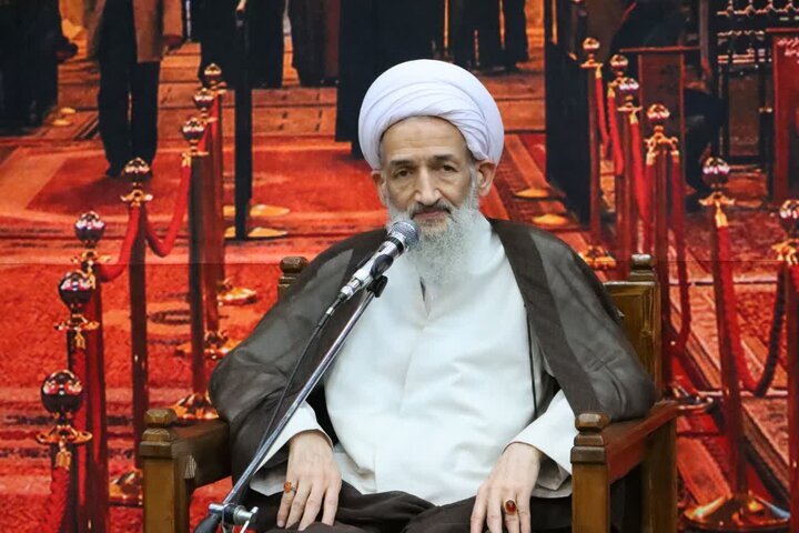آیت‌الله لائینی: دشمنان با تفرقه و ناامیدی به‌دنبال ضربه‌زدن هستند
