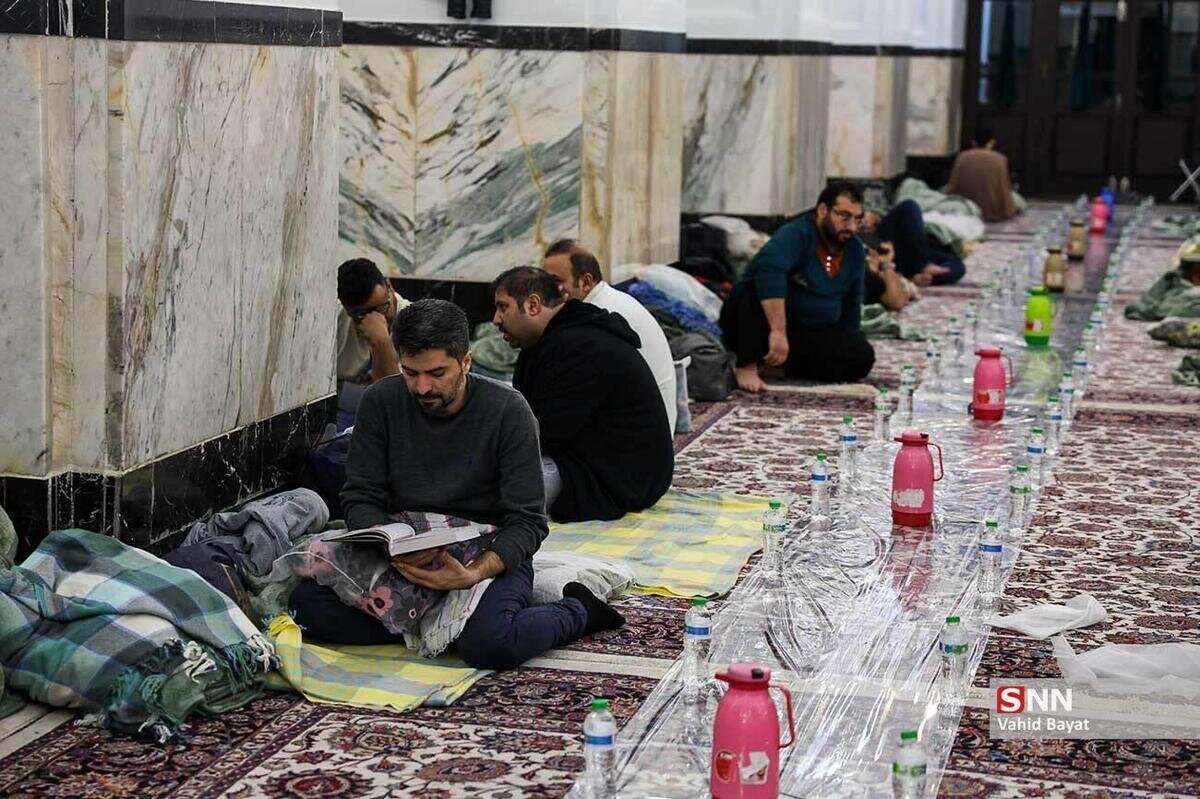 آیین اعتکاف با حمایت مالی بنیاد علوی در ۸۰۰ مسجد برگزار شد