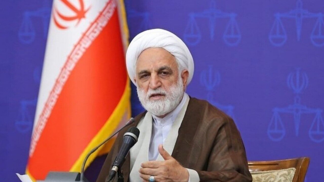 اژهای: برخورد قاطع و بدون مماشات با تخلفات بازار کالا و ارز ضروری است