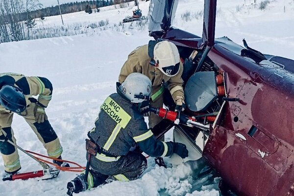 لحظه سقوط بالگرد در روسیه؛ ۲ نفر کشته شدند