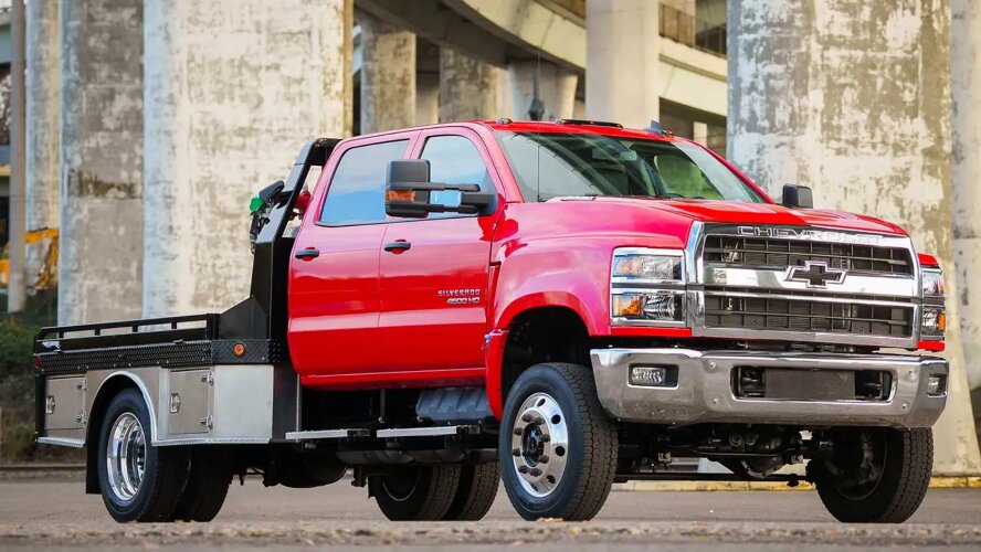 شورلت سیلورادو 4500HD، کامیونت آمریکایی با توان یدک‌کشی ۱۷ تن!