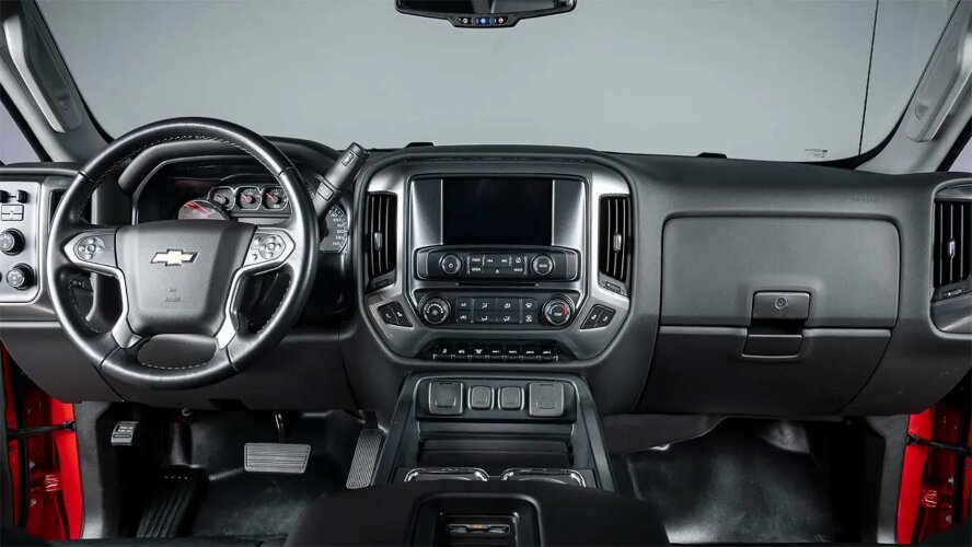 شورلت سیلورادو 4500HD، کامیونت آمریکایی با توان یدک‌کشی ۱۷ تن!