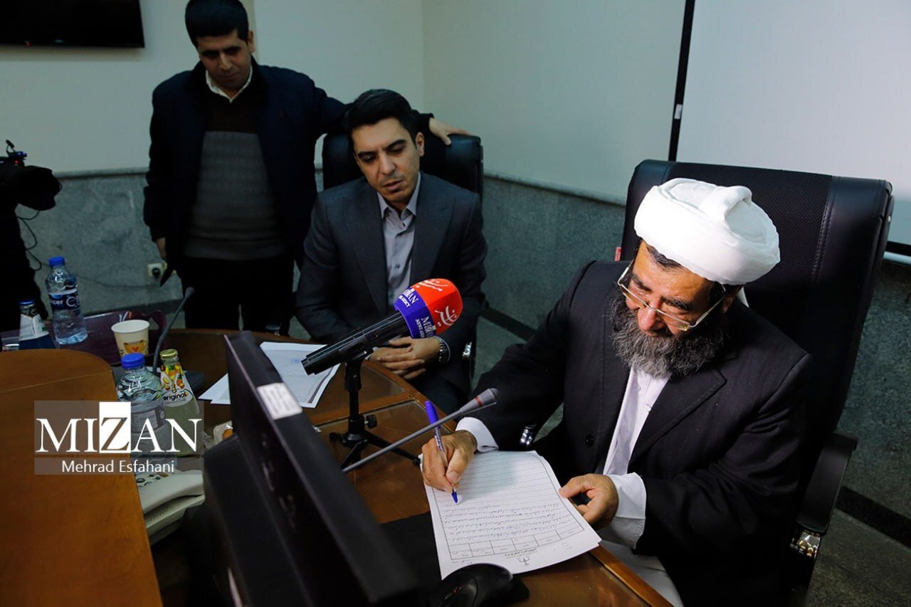 عکس/ مراسم گذشت از قصاص متهم ردیف اول پرونده قتل «امیرمحمد خالقی»