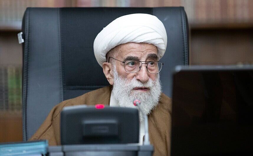 آیت‌الله جنتی: ادعای دل‌سوزی آمریکا ریاکارانه است