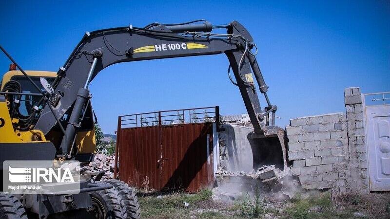 آزادسازی تصرف غیرقانونی اراضی ۲۸ هکتاری در تهران و فارس