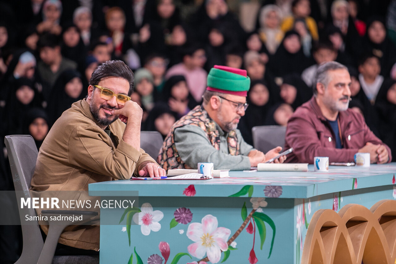 پشت‌صحنه برنامه «محفل ستاره‌ها»