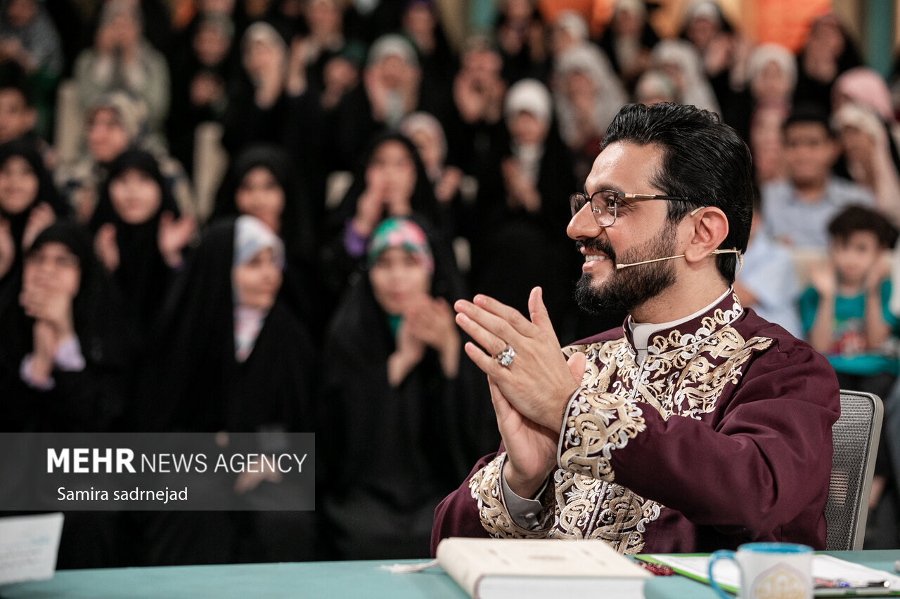 پشت‌صحنه برنامه «محفل ستاره‌ها»