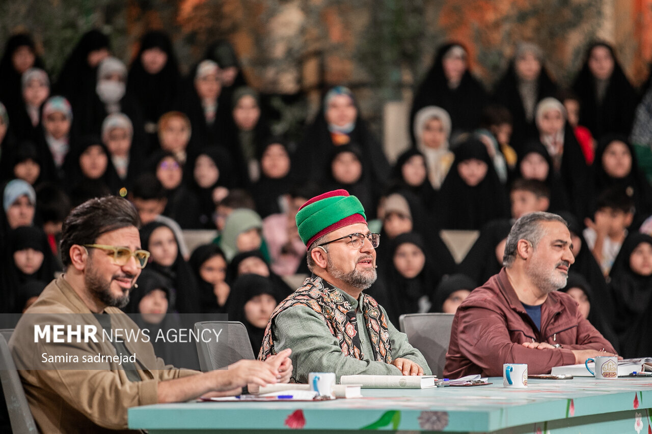 پشت‌صحنه برنامه «محفل ستاره‌ها»