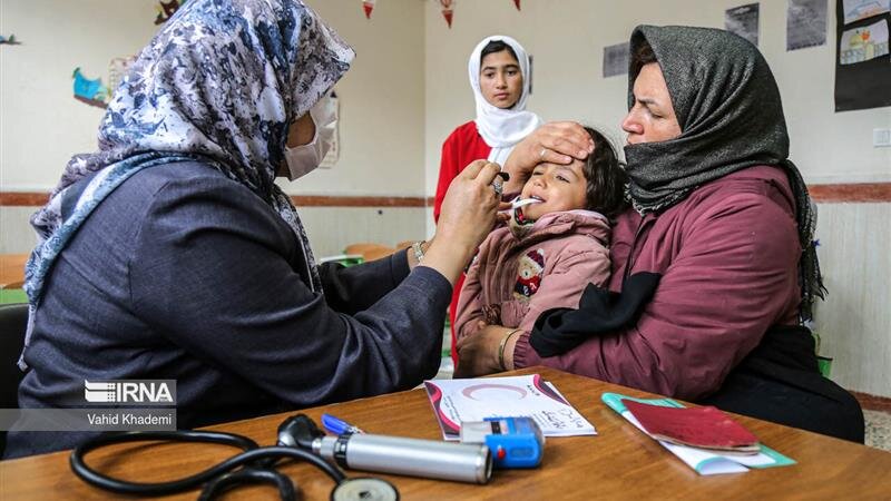 کلید دسترسی مردم به پزشک در مناطق محروم افزایش ظرفیت پزشکی نیست