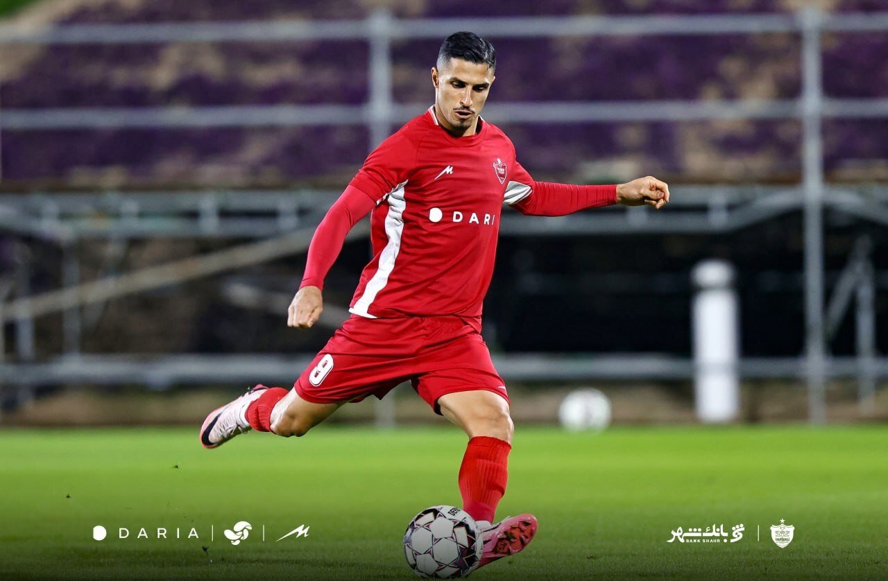 سرگیف در مسیر طارمی و دورسون برای پرسپولیس!