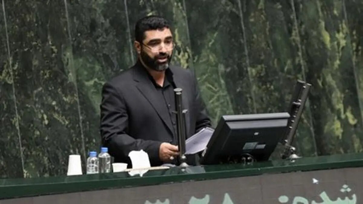 دستگاههای امنیتی و انتظامی با جوانان و نوجوانانی که در فضای احساسی دچار خطا شدند، با رأفت و متانت برخورد کنند