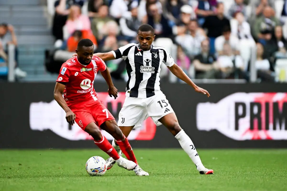 ویدیو: گل سوم یوونتوس به ساسولو توسط جاناتان دیوید