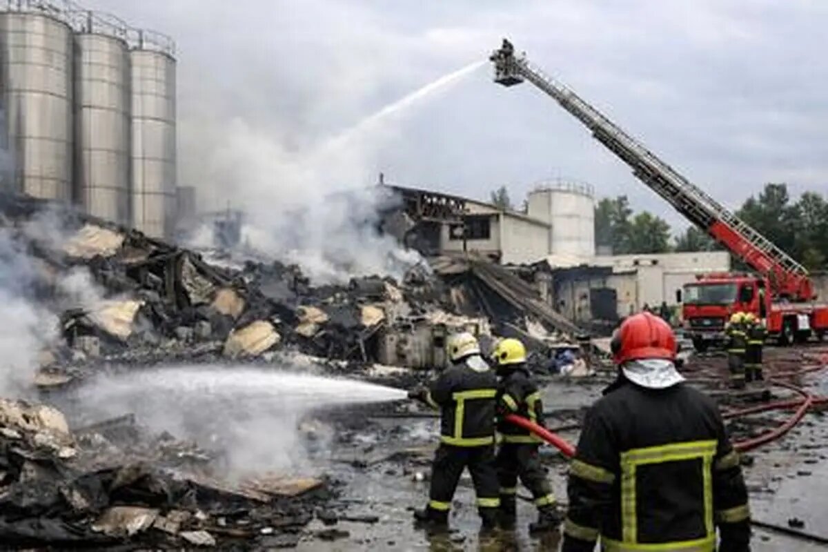 کارگران «کاله» در انتظار احیای کارخانه/ امکان کار کردن نداریم!