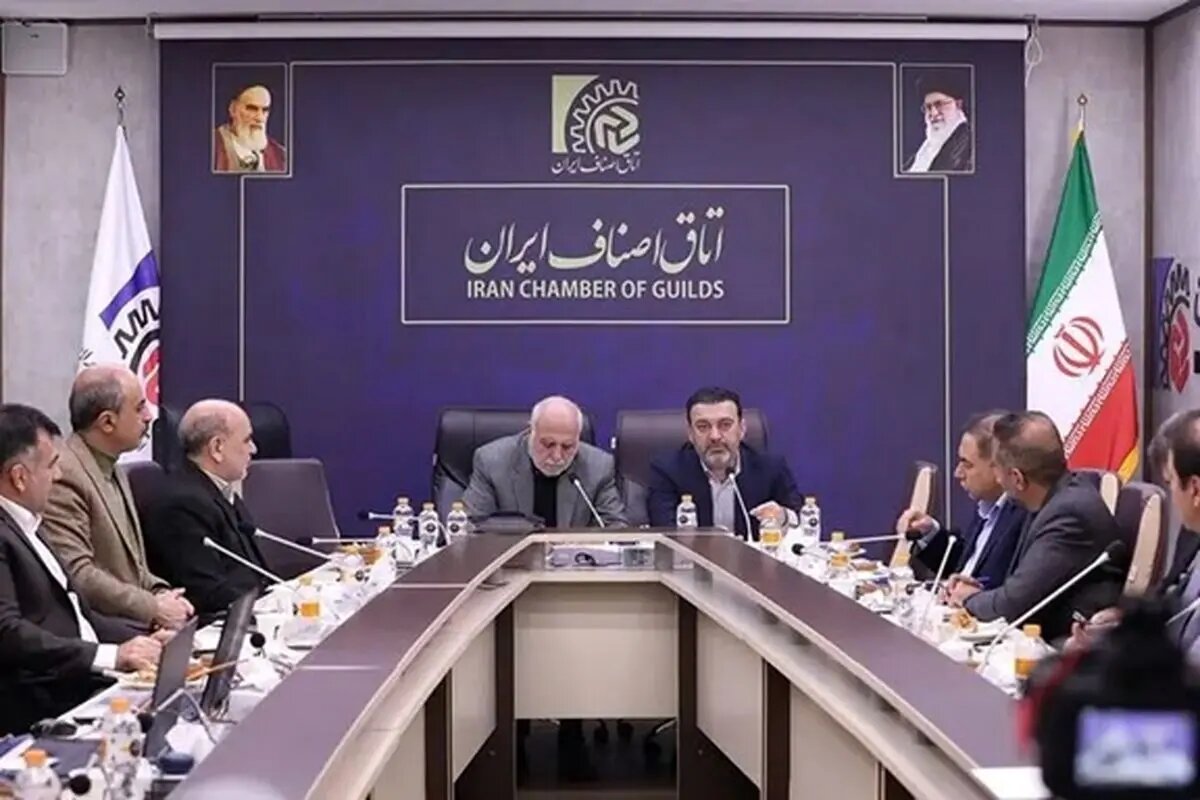 نشست معاون اقتصادی وزیر کشور با رؤسای اتاق‌های اصناف استان‌ها