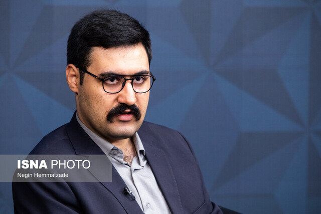 تشکلهای دانشجویی باید ریشه در خود دانشگاه داشته باشند