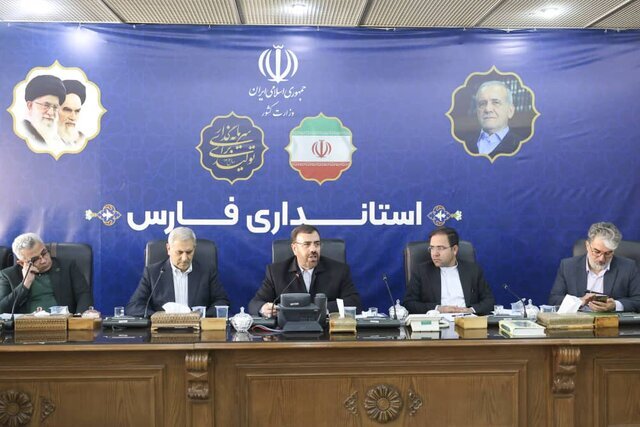 استاندار فارس: خیرین نباید در پیچ و خم بروکراسی دستگاههای اجرایی بمانند