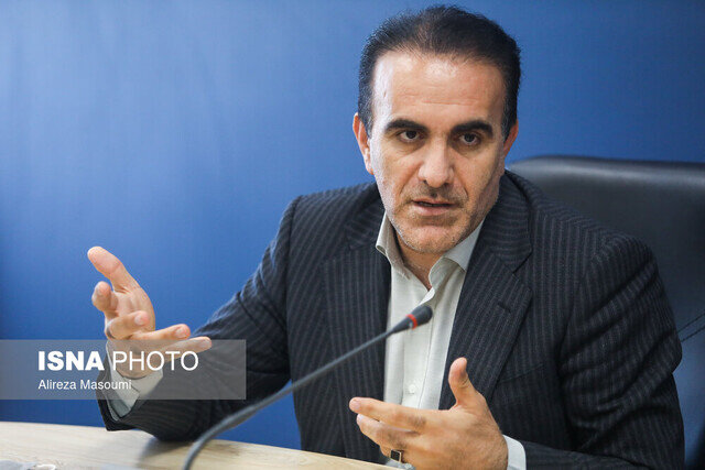 خروج ۳۰۰۰۰ پزشک از چرخه طبابت به دلایل اقتصادی/خطا در افزایش پذیرش دانشجوی پزشکی