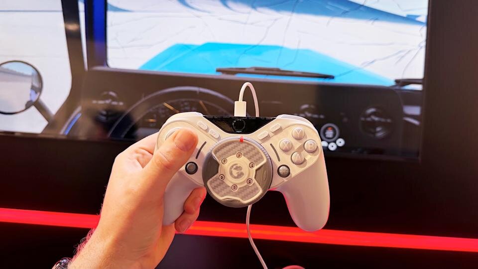 رونمایی از یک دسته بازی که «فرمان» دارد!