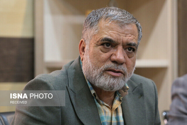 نماینده مردم قزوین: «اتحاد مقدس» جایگزین کلمه «وفاق» شود