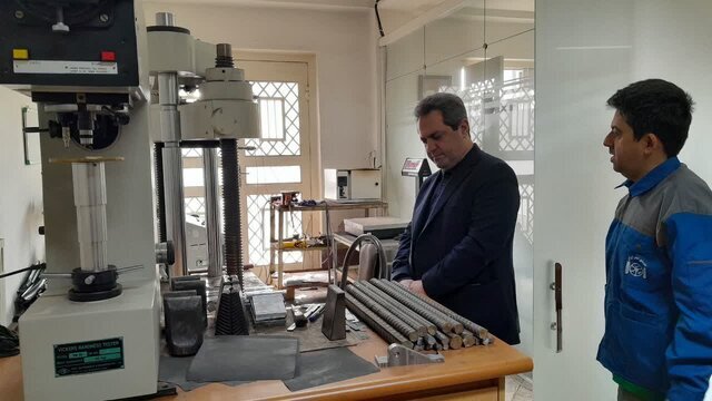 فرماندار بندرانزلی تاکید کرد: حمایت از ایده‌های فن‌آورانه در توسعه اقتصاد دریامحور