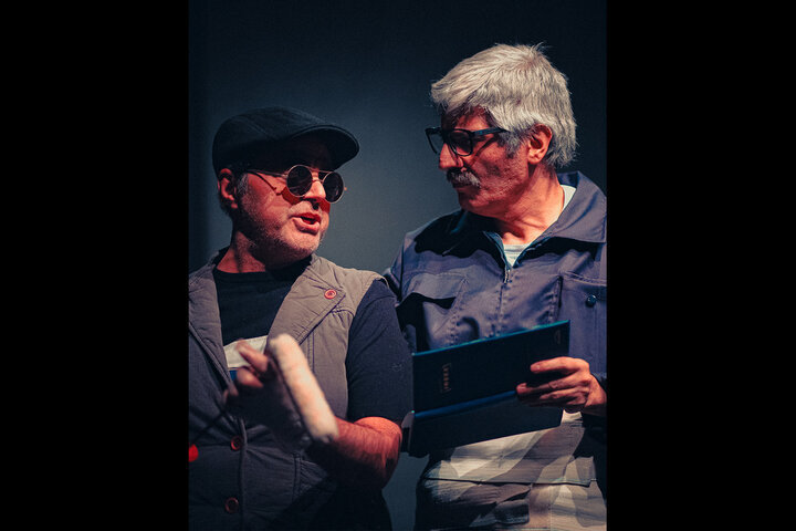 بازیگرانی که ۹ نقش را ایفا میکنند؛ تلاش برای حفظ یگانگی در فرم و اجرا