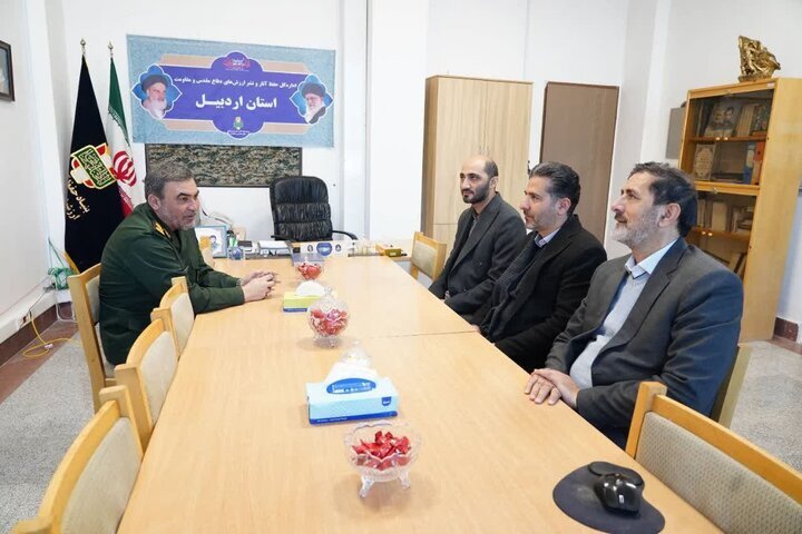 شهردار اردبیل: فعالیت فرهنگی و نصب یادمانهای شهدا در شهر تقویت میشود