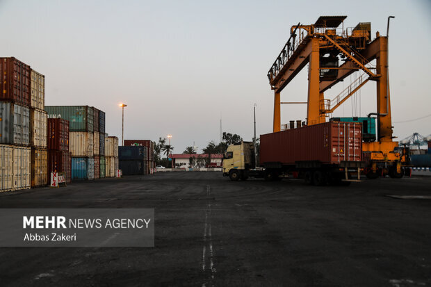 ترانزیت جاده‌ای کالا از مرزهای کشور به ۱۲.۵ میلیون تن رسید
