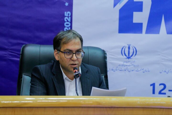 مجرب: تعامل مستمر با بخش خصوصی محور توسعه صنعت فارس است