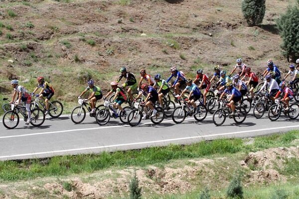 برگزاری نخستین دوره مسابقات آزاد دوچرخه‌سواری کوهستان در فرحزاد