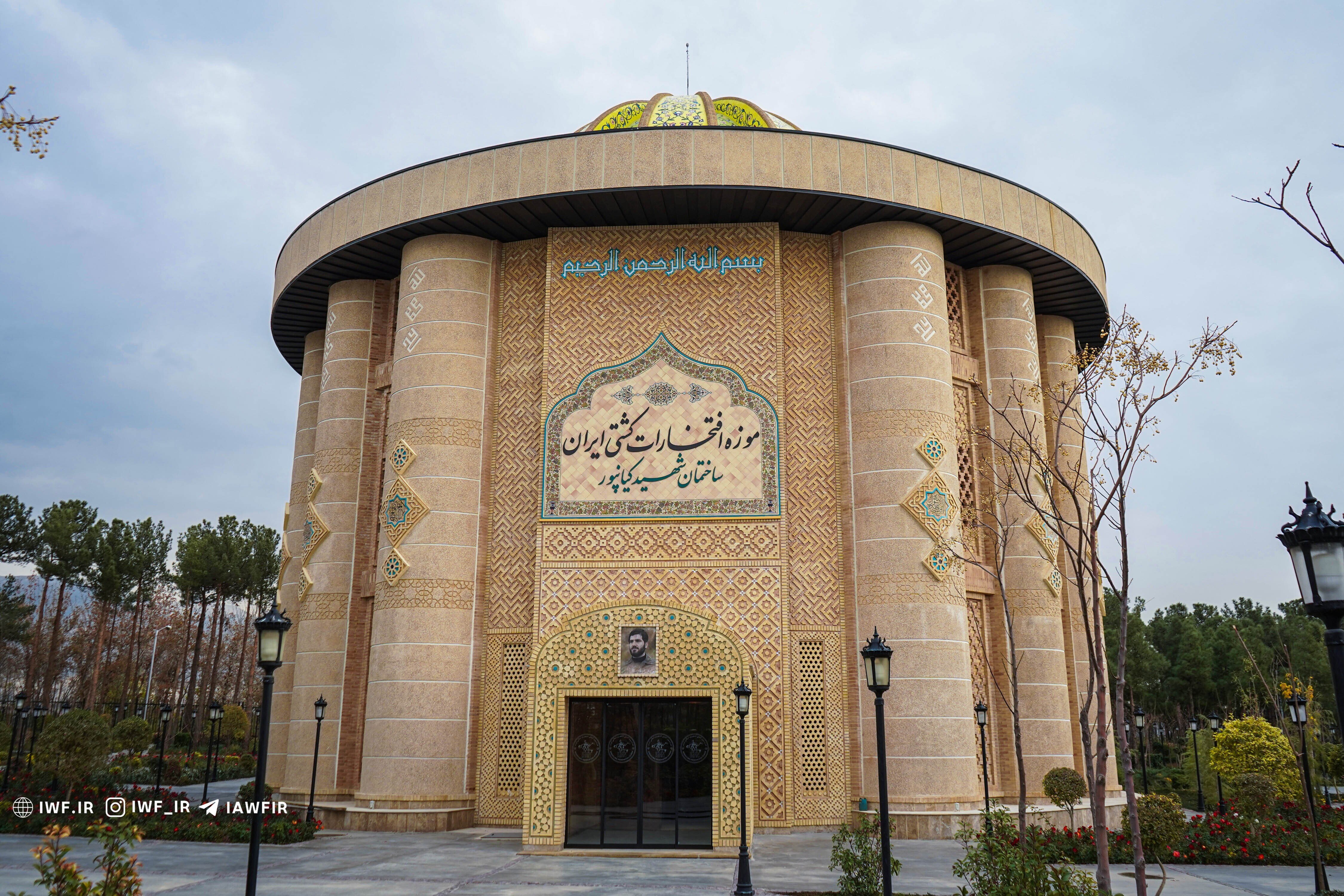 وزیر ورزش: بعد از جام جهانی لیگ را در آزادی برگزار می‌کنیم