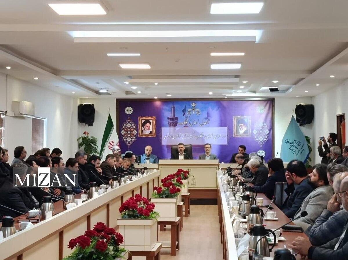 دادستان مشهد: دستگاه قضایی همواره در کنار مردم و حامی اصناف، اتحادیهها و بازاریان در مسیر خدمترسانی خواهد بود