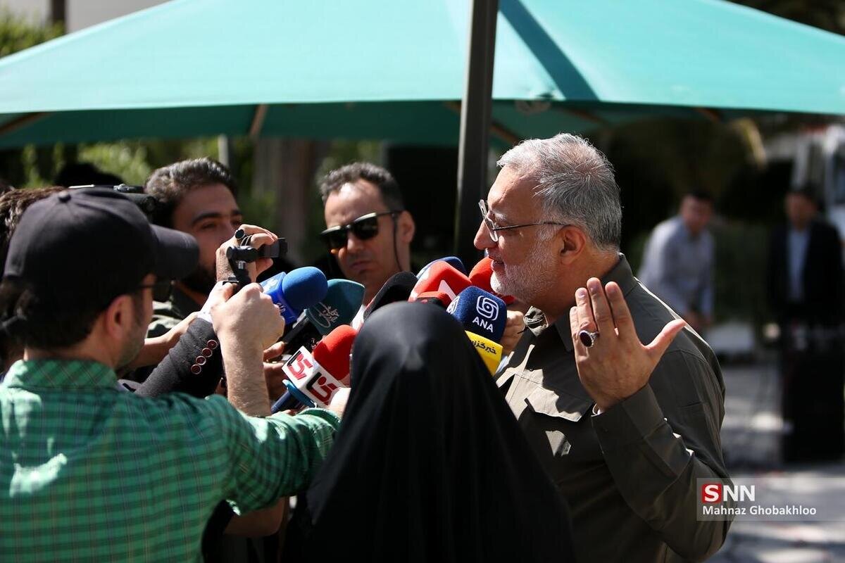 زاکانی: تأمین کالای اساسی مهم است، اما توزیع اهمیت ویژه‌ای دارد؛ ما پیشنهاد تحویل درب منزل با استفاده از سامانه شهرزاد را به دولت دادیم + فیلم