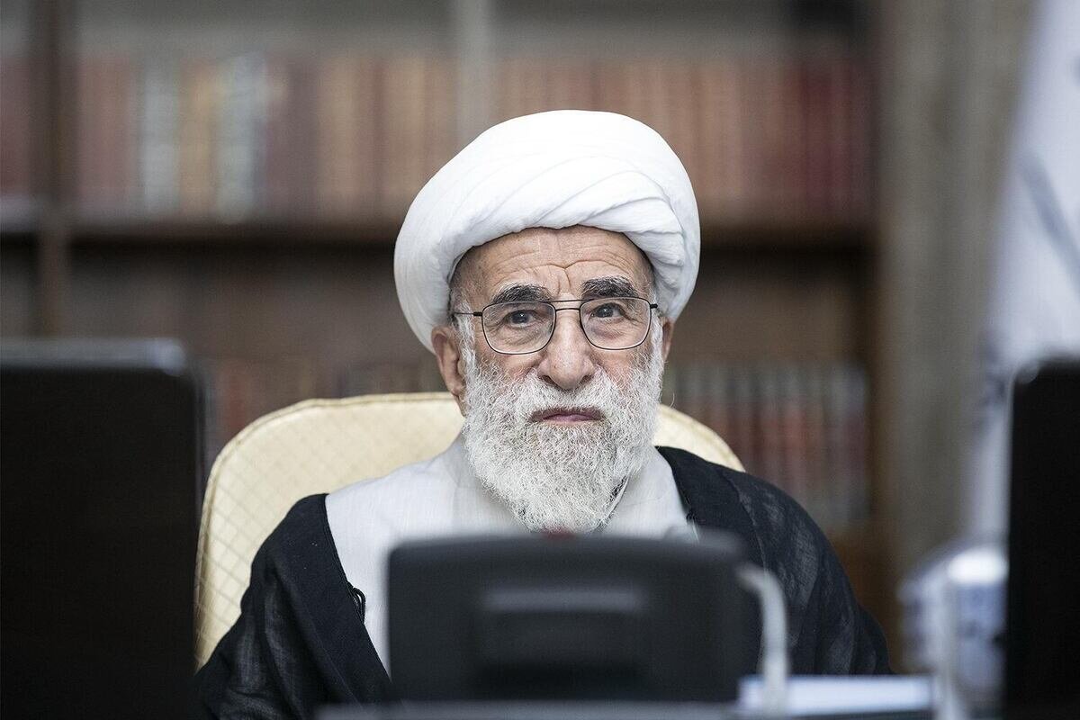 آیتالله جنتی: دشمنشناسی مردم توطئهها را خنثی میکند