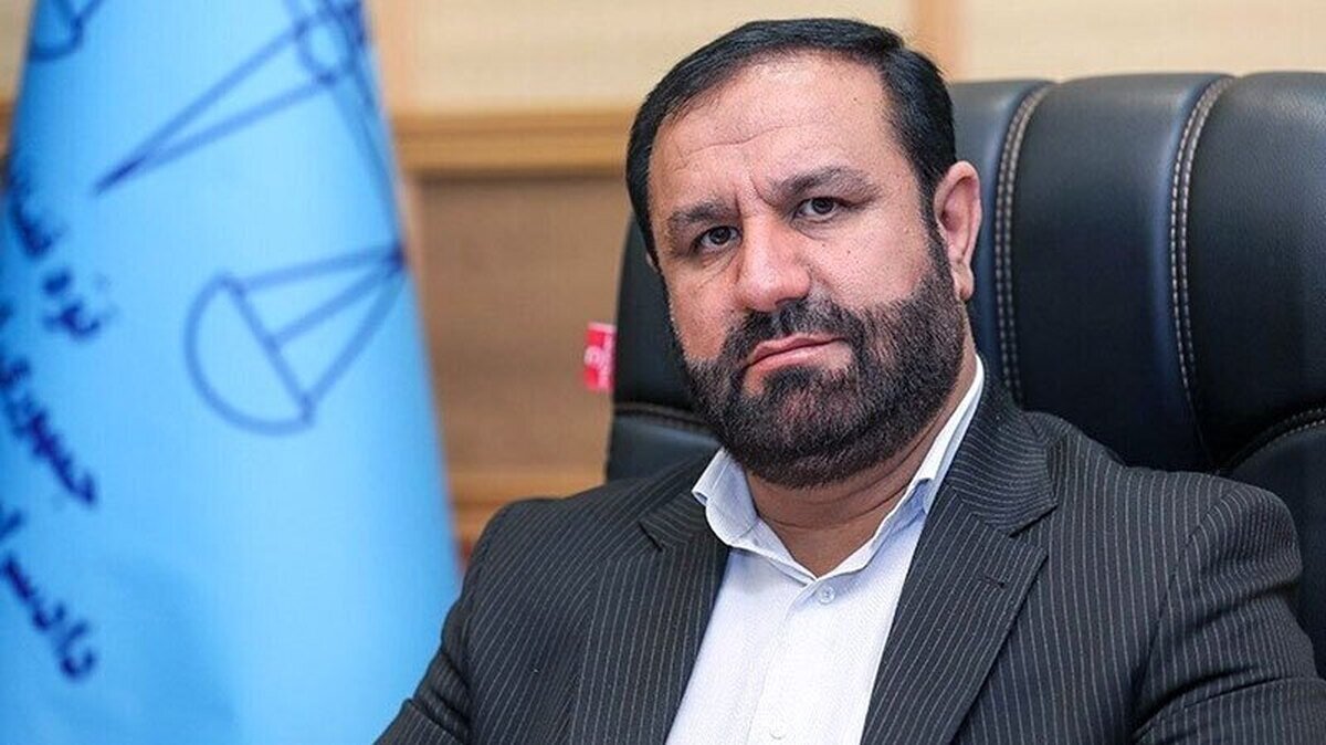 کالاهایی که با ارز ترجیحی وارد کشور شدهاند، نباید احتکار شوند