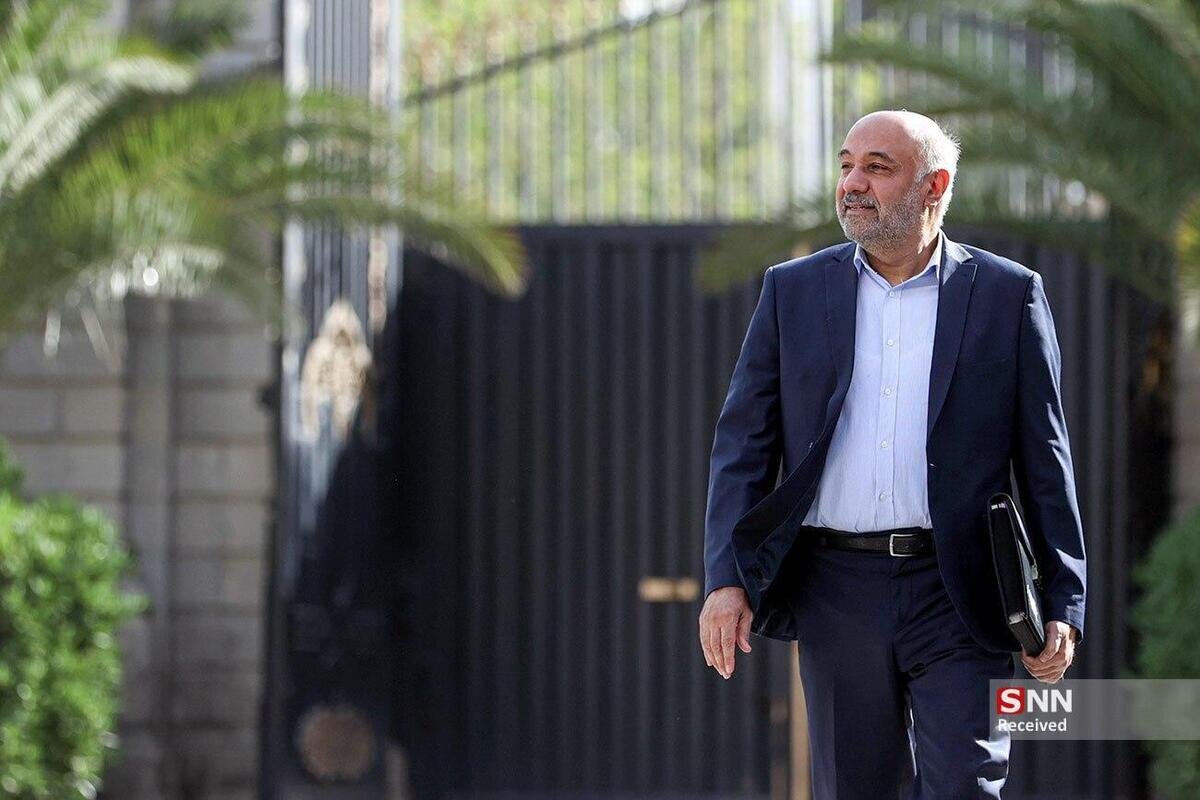 وزیر رفاه: الان بازار دچار شوک شده/ کارتخوان‌های فروشگاه‌هایی که قیمت‌های مصوب را رعایت نمی‌کنند متوقف می‌کنیم + فیلم