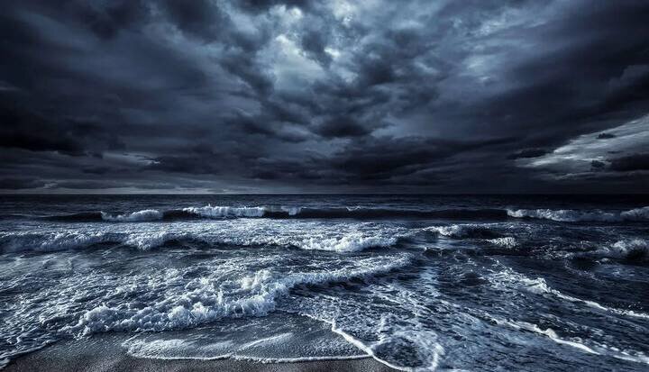 تعطیلی موقت دریای مازندران