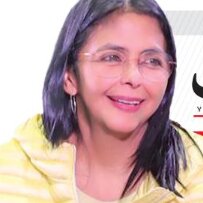 سر اپوزیسیون بیکلاه ماند