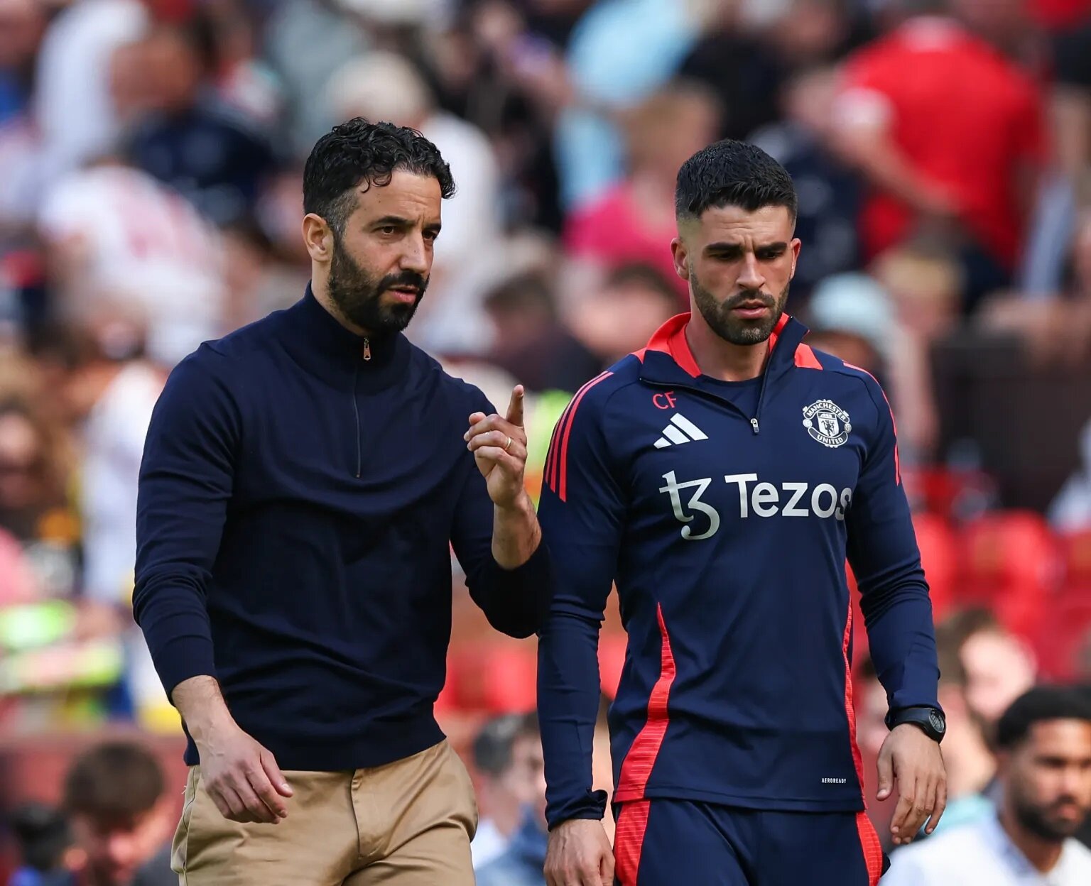 بازگشت آموریم دو روز پس از اخراج از منچستر!