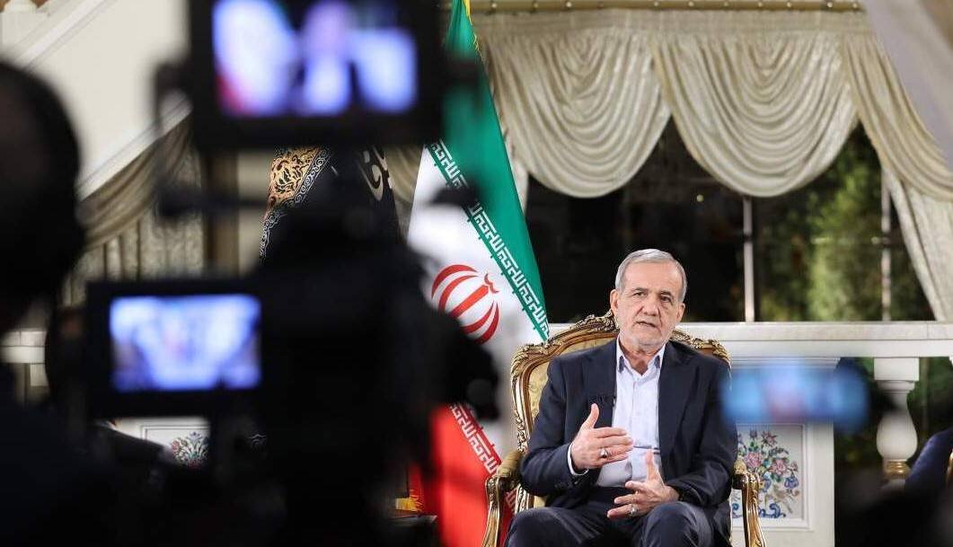 مشاوران سایه‌نشین چرا با مردم و کارشناسان حرف نمی‌زنند؟