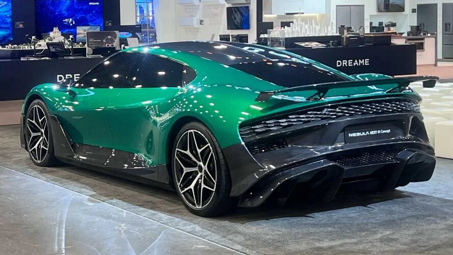 معرفی رقیب چینی بوگاتی، ابرخودروی برقی ۱۹۰۰ اسب بخار از سازنده جاروبرقی!